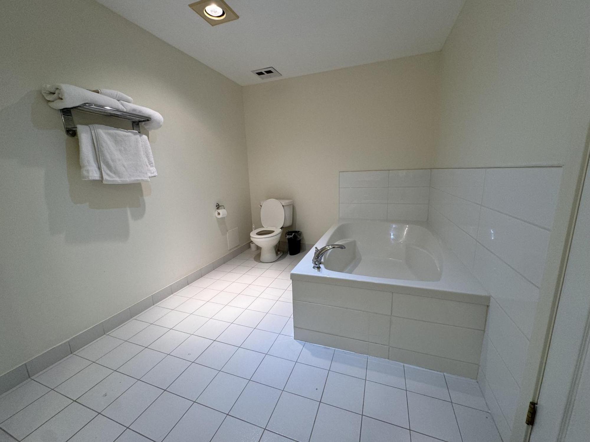 Stone Willow Inn Saint Marys Экстерьер фото