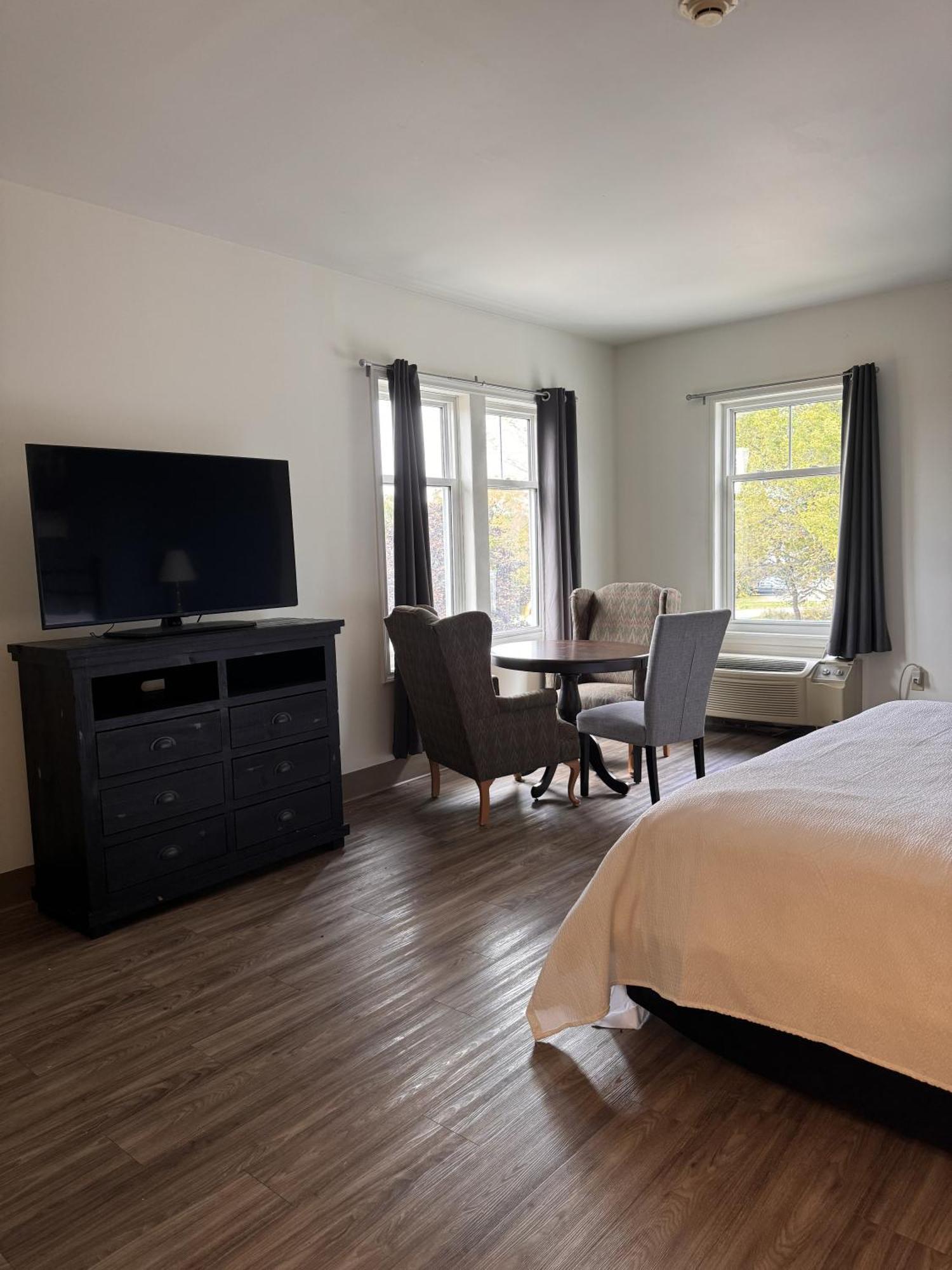 Stone Willow Inn Saint Marys Экстерьер фото